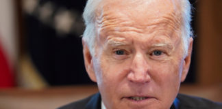 Tovább csökkent Joe Biden amerikai elnök népszerűsége az Egyesült Államokban Tovabb csokkent Joe Biden amerikai elnok nepszerusege az Egyesult Allamokban