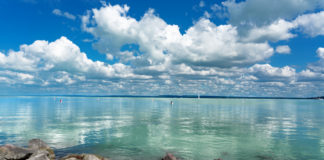 A vízhiány ellenére nincs veszélyben a Balaton A vizhiany ellenere nincs veszelyben a Balaton