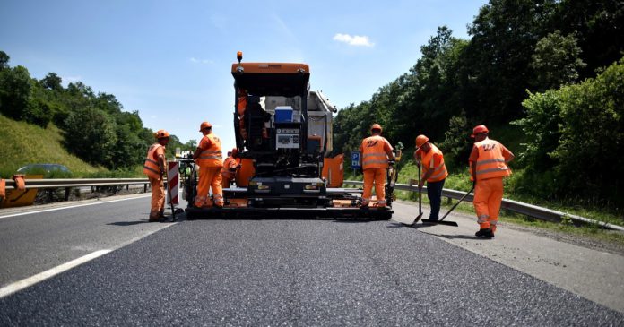 Dolgozoi biztonsagaert uj terelorendszert helyez uzembe a Magyar Kozut