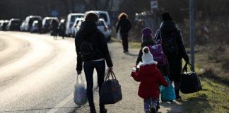 Éjjel-nappal nyitva tartanak a magyar-ukrán határátkelőhelyek Ejjel nappal nyitva tartanak a magyar ukran hataratkelohelyek