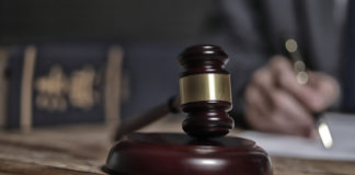 Elítélték az élettársát és gyerekeit bántó tatabányai férfit Eliteltek az elettarsat es gyerekeit banto tatabanyai ferfit