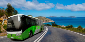 ÜDÜLŐJÁRATOKAT INDÍT A VOLÁNBUSZ A HORVÁT TENGERPARTRA 06.17