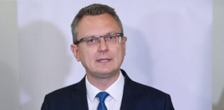 A JÖVŐBEN MOBILTELEFONON IS LEHET MAJD IDŐPONTOT FOGLALNI A SZAKRENDELŐKBE 06.23