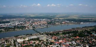 RENDKÍVÜLI TÁMOGATÁST KAPOTT OROSZLÁNY ÉS KOMÁROM 1103