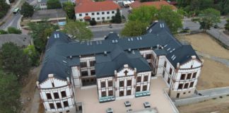 ELKÉSZÜLT A SZENT MARGIT KATOLIKUS GIMNÁZIUM TATABÁNYÁN 2022.08.16. Elkeszult az