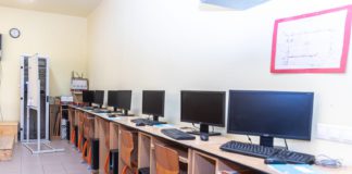 KOMPLETT SZÁMÍTÓGÉPEKKEL SZERELT FEL KÉT ISKOLÁT A TATABÁNYAI SZAKKÉPZÉSI CENTRUM 2022.08.30