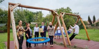 ELKÉSZÜLT AZ ESZTERGOMI SZENT RITA FOGYATÉKOSOK OTTHONA ÚJ JÁTSZÓTERE 2022.09.28