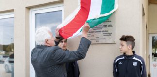 FUTBALLISTÁKNAK ÁLLÍTOTTAK EMLÉKTÁBLÁT TATÁN 2022.10.11.TAC