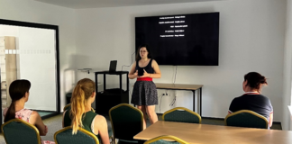 Moziklub – Csinibaba image 16